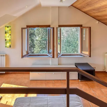 Awesome In With Kitchen Holiday home *